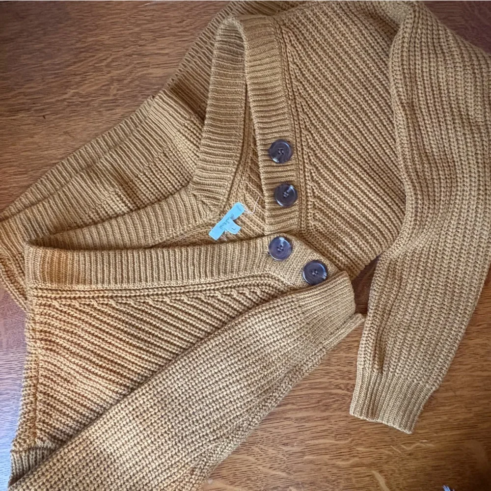 Maurice’s Women’s Sweater Large Mustard Brown Button Detail V-Neck Ribbed Comfy